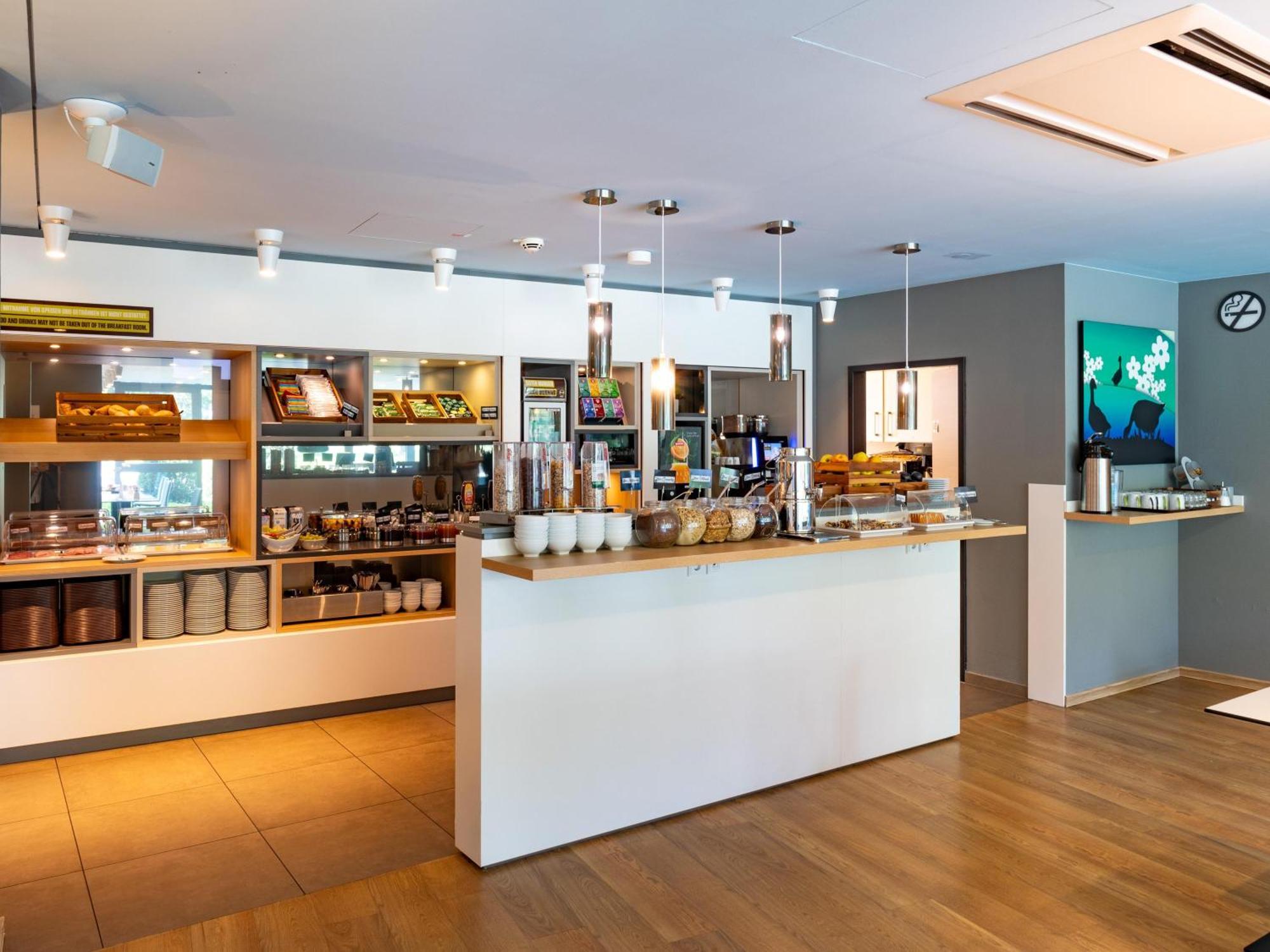 B&B Hotel Goettingen-City Bagian luar foto